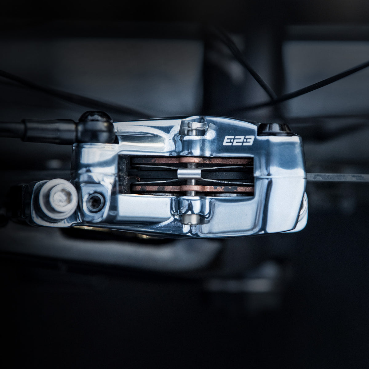TRP DH-R EVO increased clearance mobile view - modern 29er compatibility for mountain bike riders"