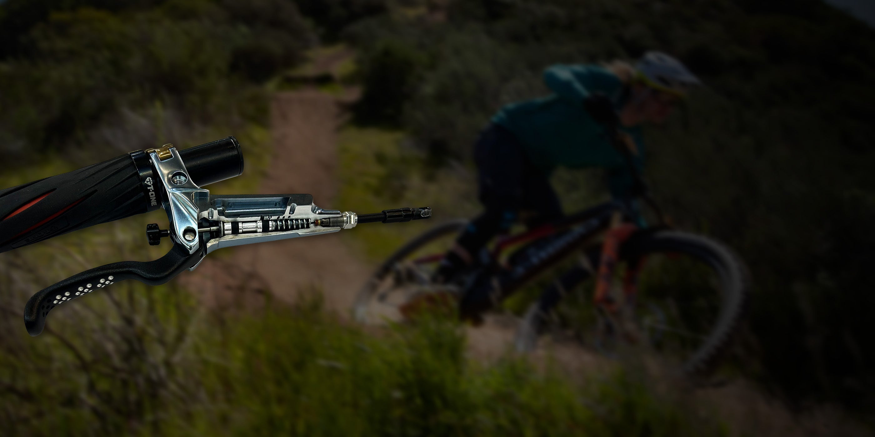 TRP DH-R EVO 9mm brake lever piston technology for maximum hydraulic power and precise braking modulation