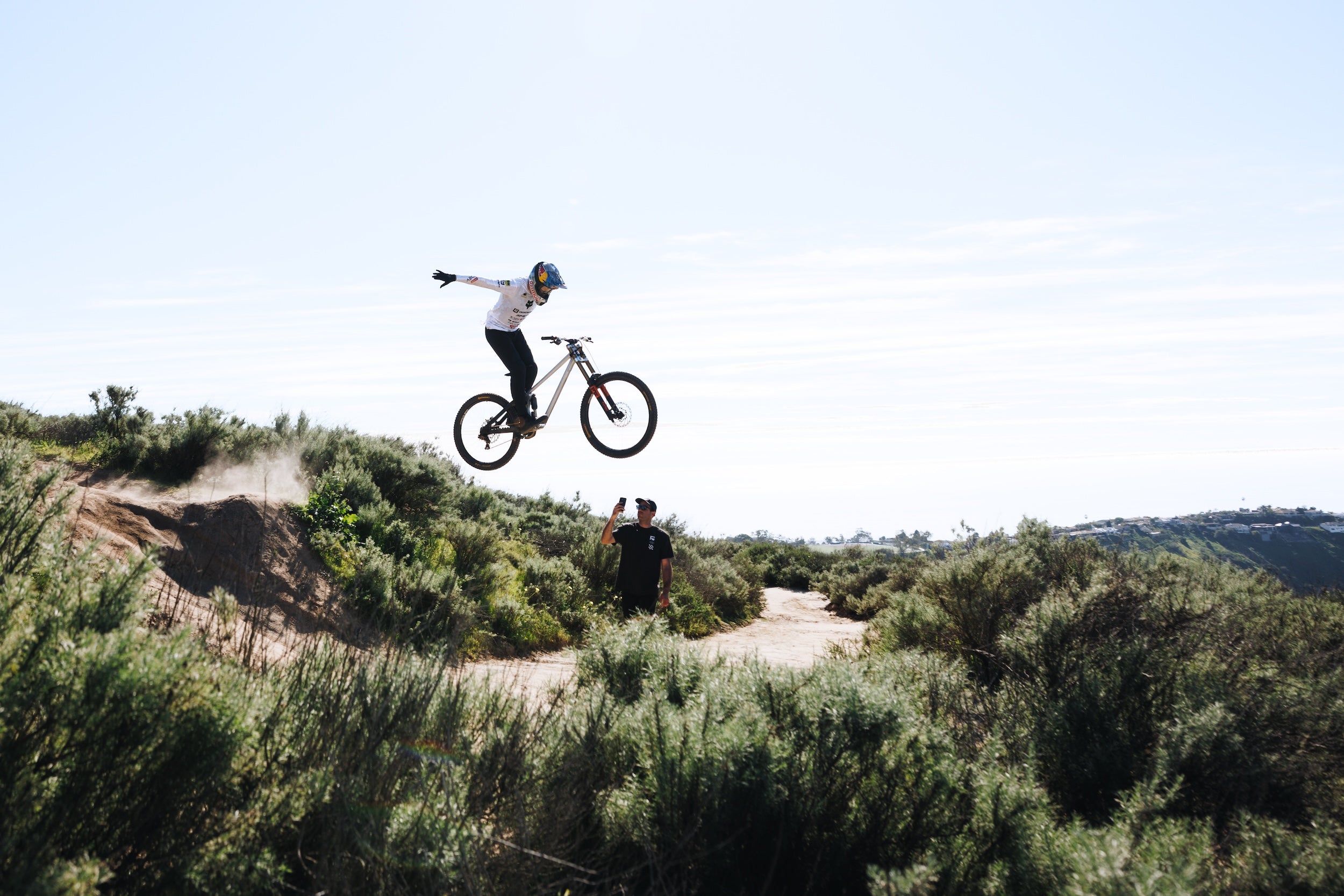 Asa Vermette & Mikey DelaSalle, Flat Out in SoCal